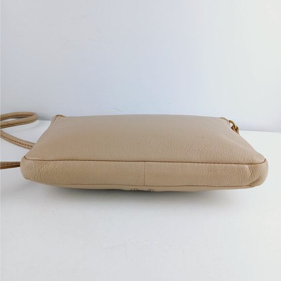 Fossil ZB5430 Erin Beige Small Top Zip Crossbody Purse Gold Hardware - Picture 4 of 8